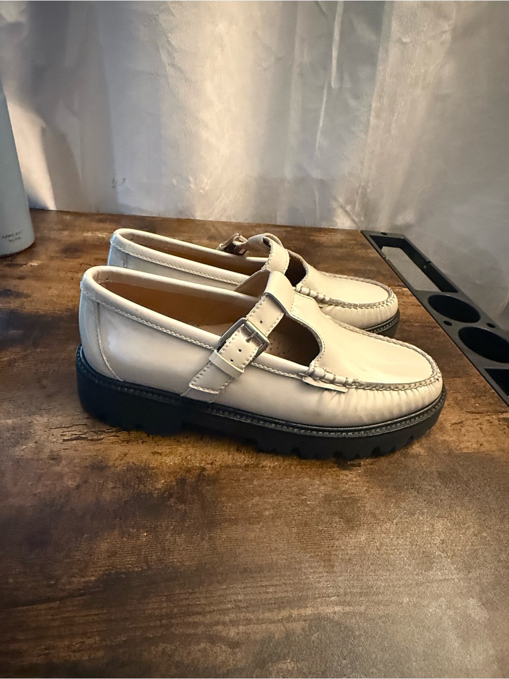 G.H. Bass Weejuns Cream Leather T-Strap Loafers Size 8 - Picture 8 of 8